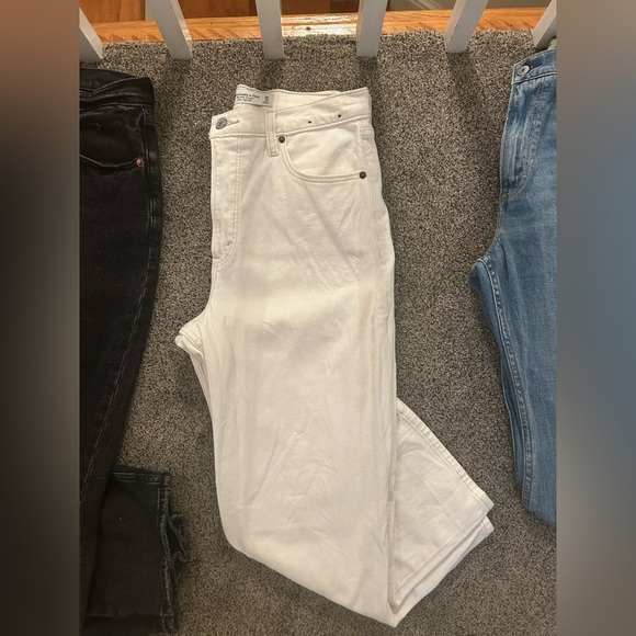 Lot of (3) Abercrombie and Fitch Jeans - Picture 5 of 8